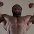 Strongwoman Rhianon Lovelace One-Motions een Atlas-steen die haar lichaamsgewicht bijna verdubbelt