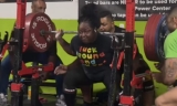 Sherine Marcelle (90KG) registreert nog een Squat PR en overtreft onofficieel het Squat Wereldrecord, opnieuw